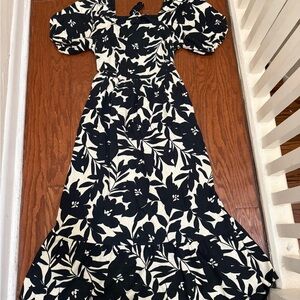 Who wore what Floral Black and White Women's Dress xs